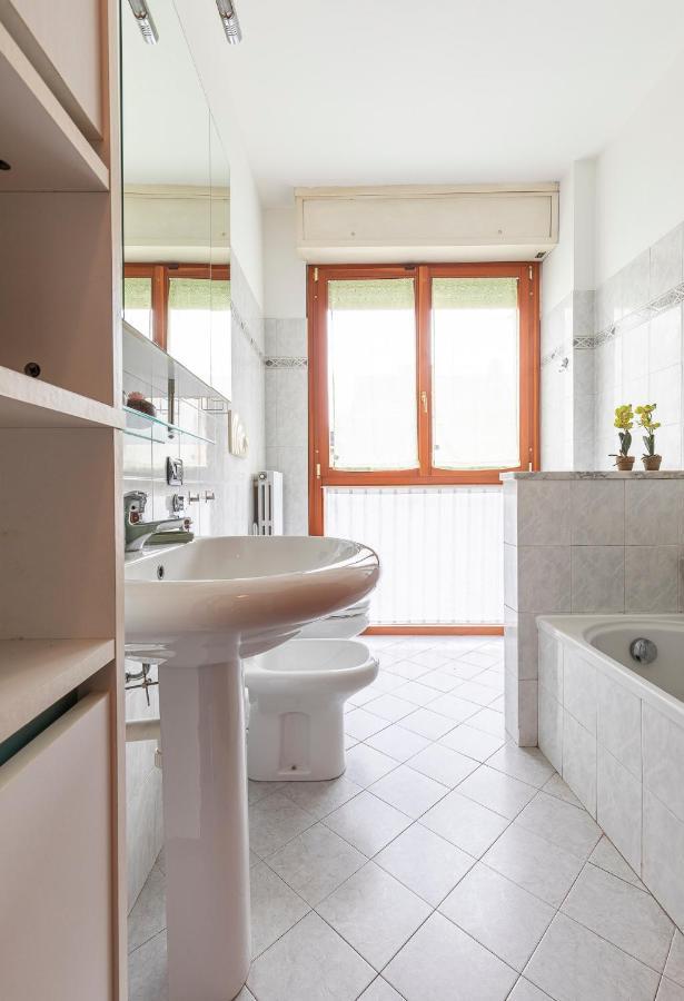 Casty Sweet Home - Parcheggio Privato Gratuito Milánó Kültér fotó