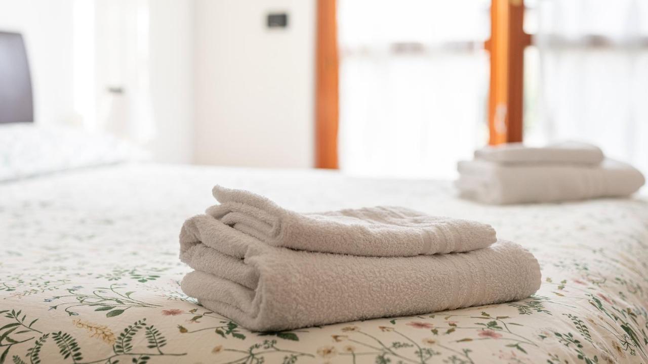 Casty Sweet Home - Parcheggio Privato Gratuito Milánó Kültér fotó
